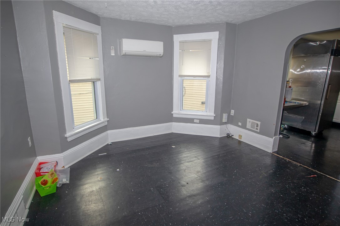 3600 E 59th Street Cleveland OH 44105