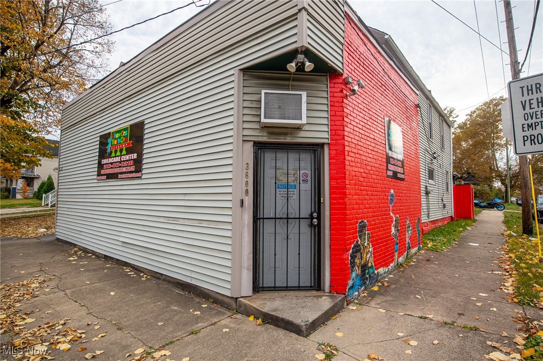 3600 E 59th Street Cleveland OH 44105