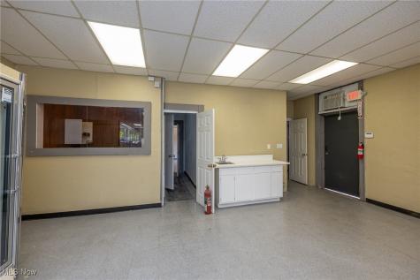 1412 West Avenue Elyria OH 44035