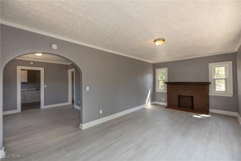 1412 West Avenue Elyria OH 44035