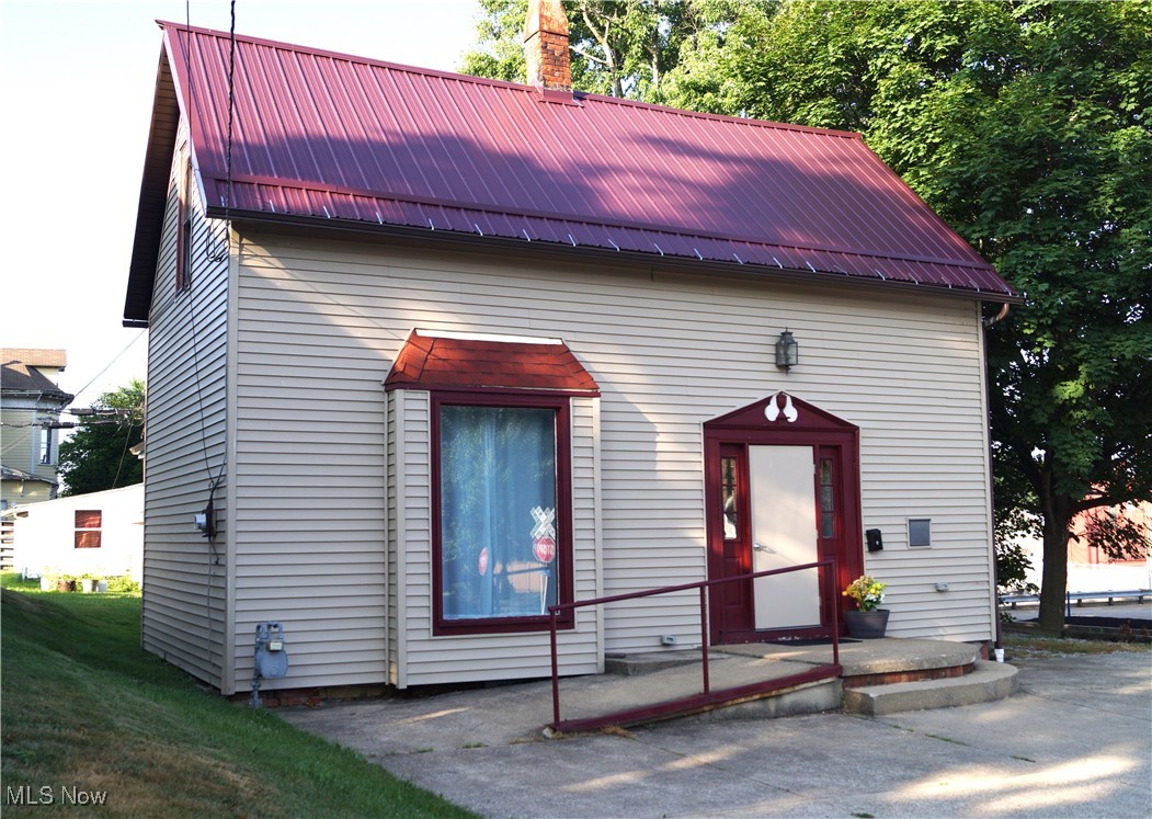 208 2nd Street SW Carrollton OH 44615