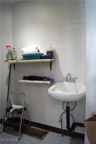 208 2nd Street SW Carrollton OH 44615