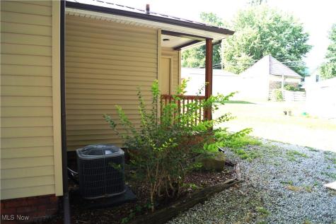 208 2nd Street SW Carrollton OH 44615