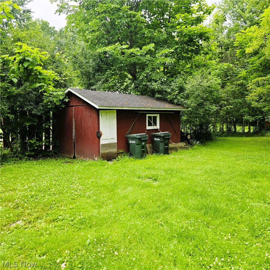 6852 Eastland Road Middleburg Heights OH 44130
