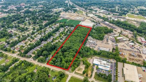 6852 Eastland Road Middleburg Heights OH 44130