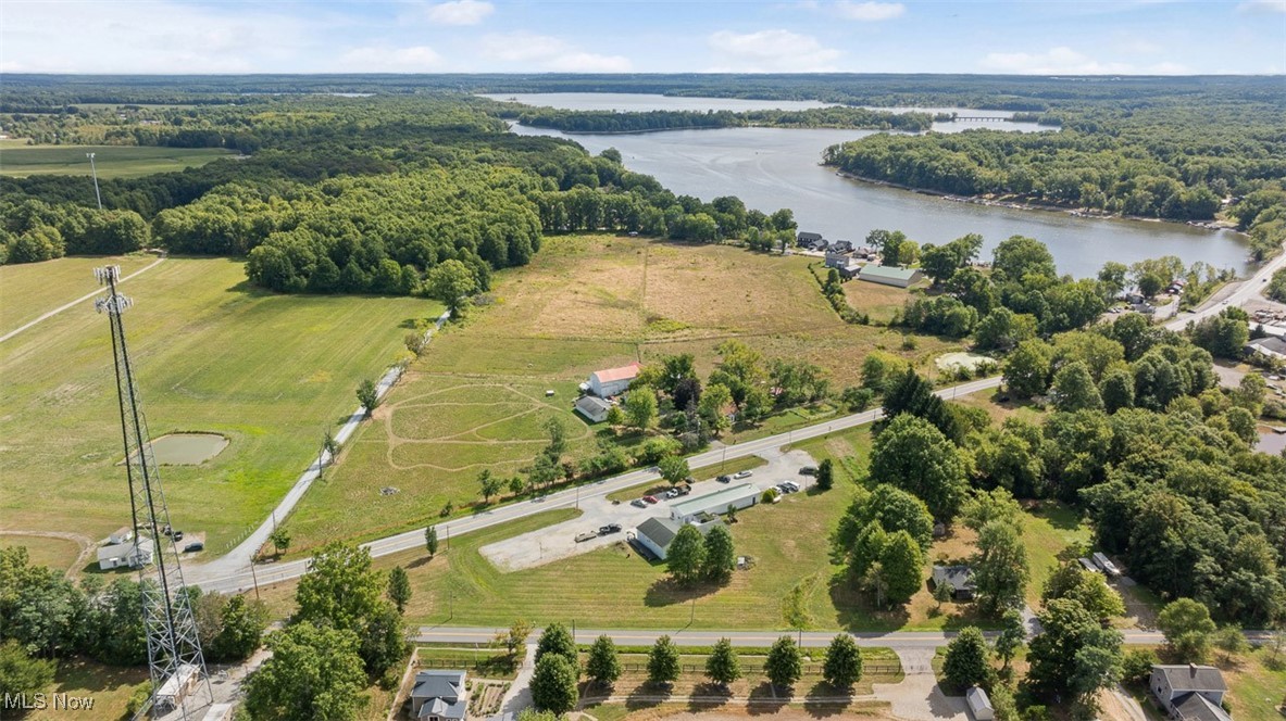 911 State Route 14 Deerfield OH 44411