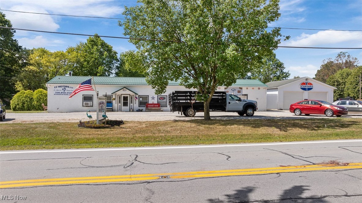 911 State Route 14 Deerfield OH 44411