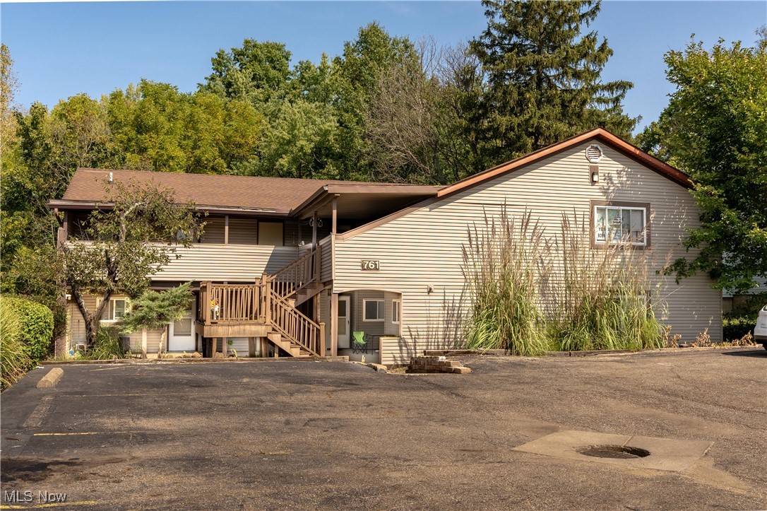 751-761 E Waterloo Road Akron OH 44306