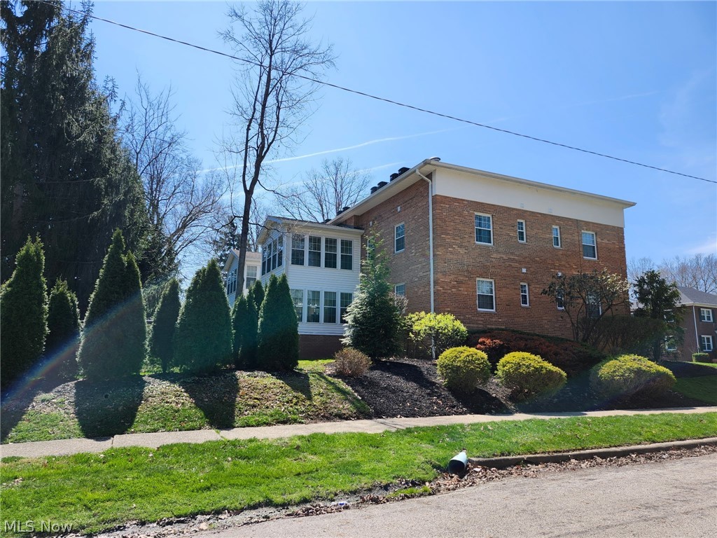 1166 -1170 Sunset Drive Alliance OH 44601