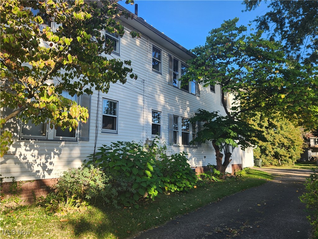 1911 Fulton Road Canton OH 44709