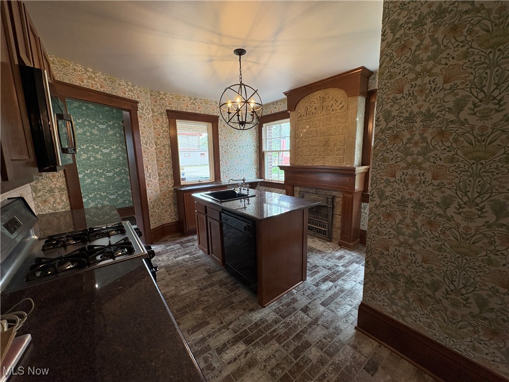 1421 Market Avenue N Canton OH 44714