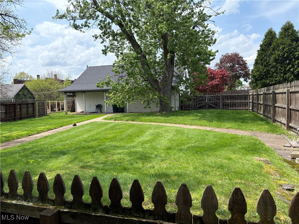 1421 Market Avenue N Canton OH 44714