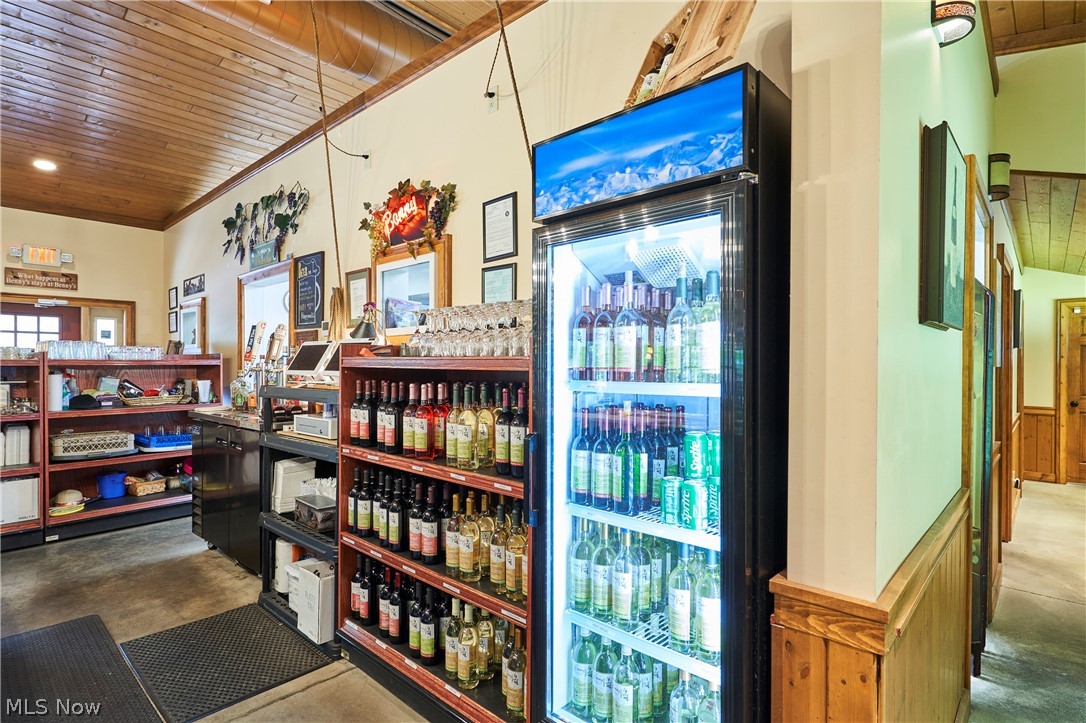 834 Clyde Hill Road Harpersfield OH 44041