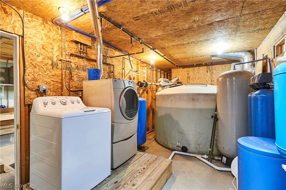 834 Clyde Hill Road Harpersfield OH 44041