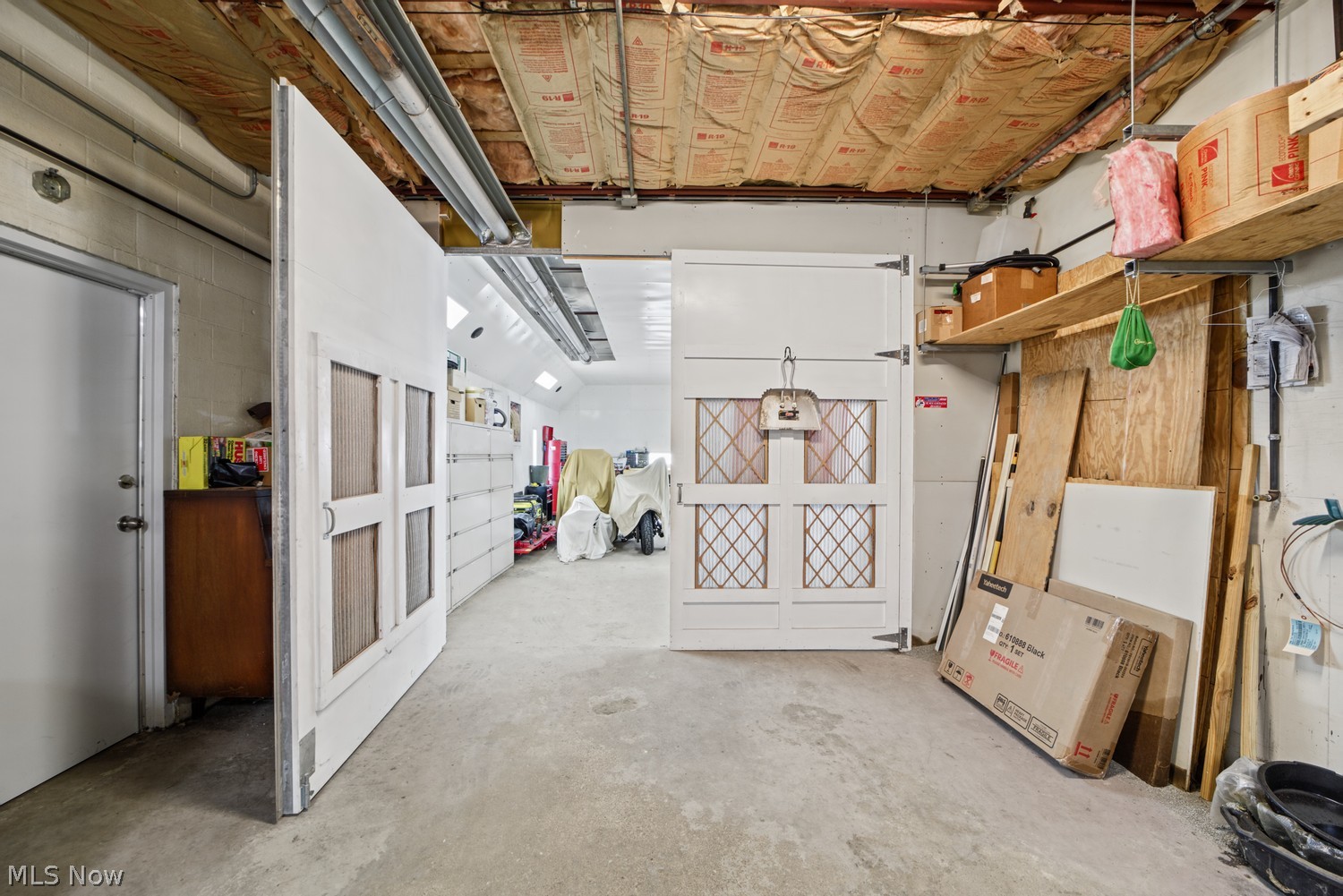 7608 Lake Avenue Cleveland OH 44102