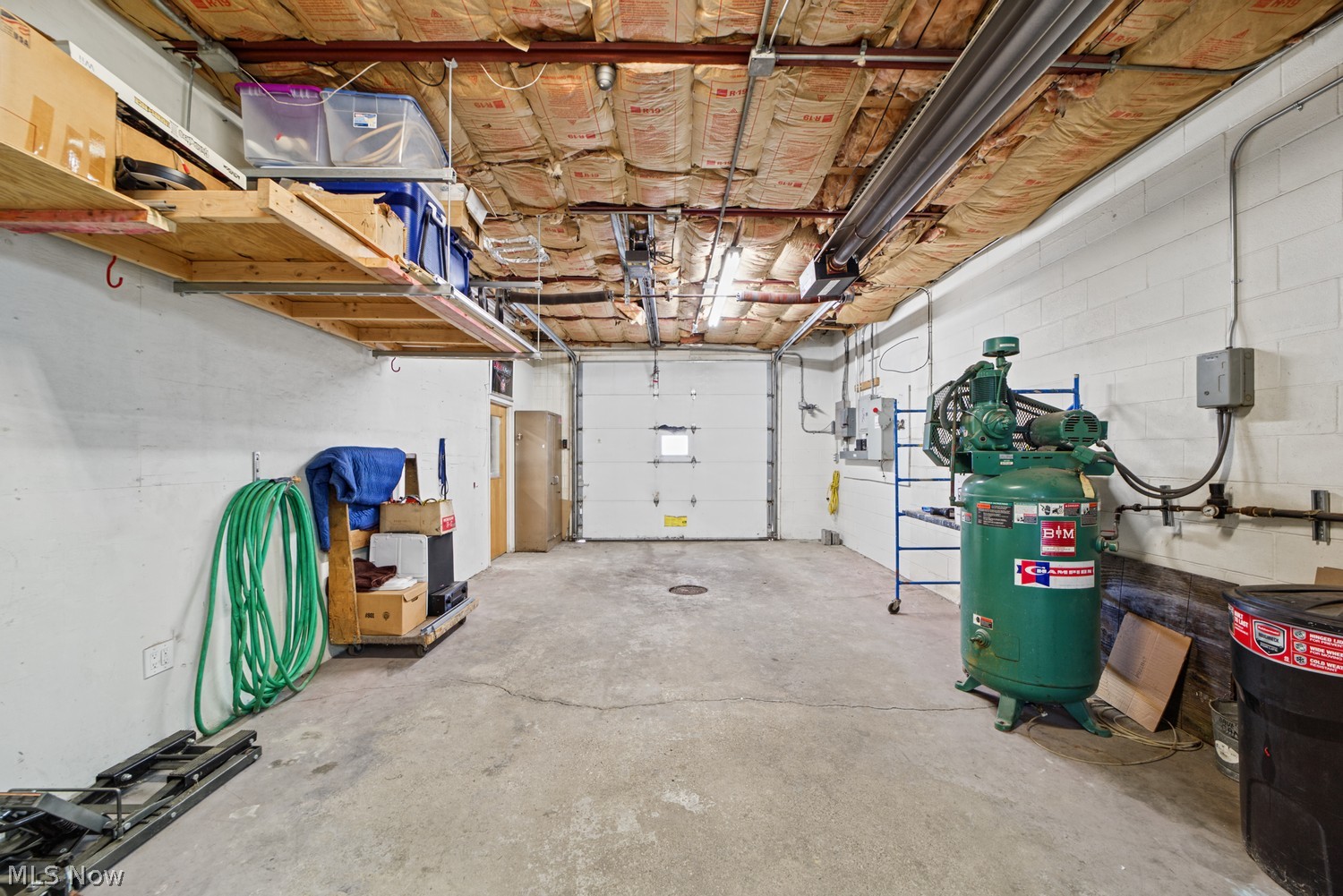 7608 Lake Avenue Cleveland OH 44102