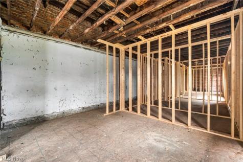 13515 Saint Clair Avenue Cleveland OH 44110
