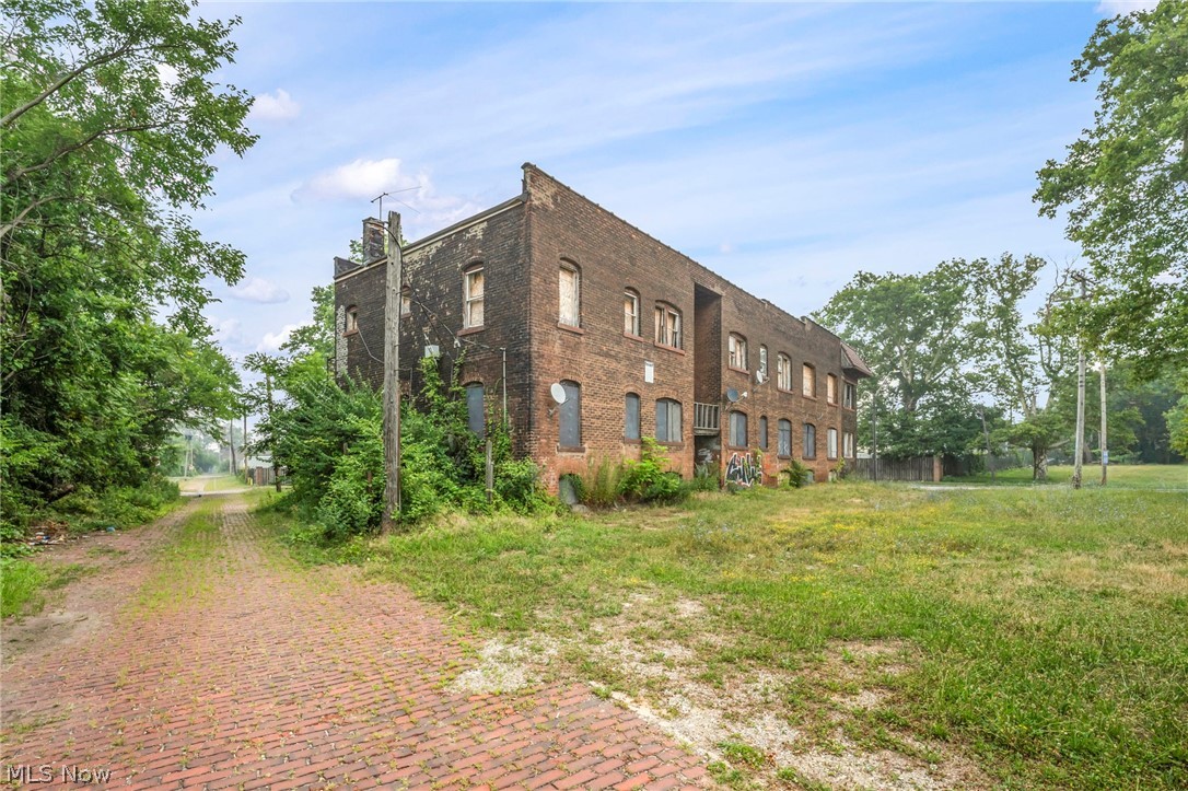 13515 Saint Clair Avenue Cleveland OH 44110