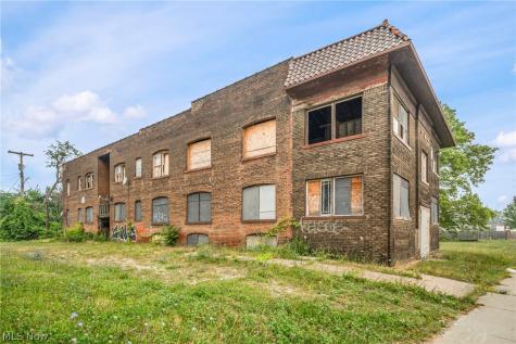 13515 Saint Clair Avenue Cleveland OH 44110