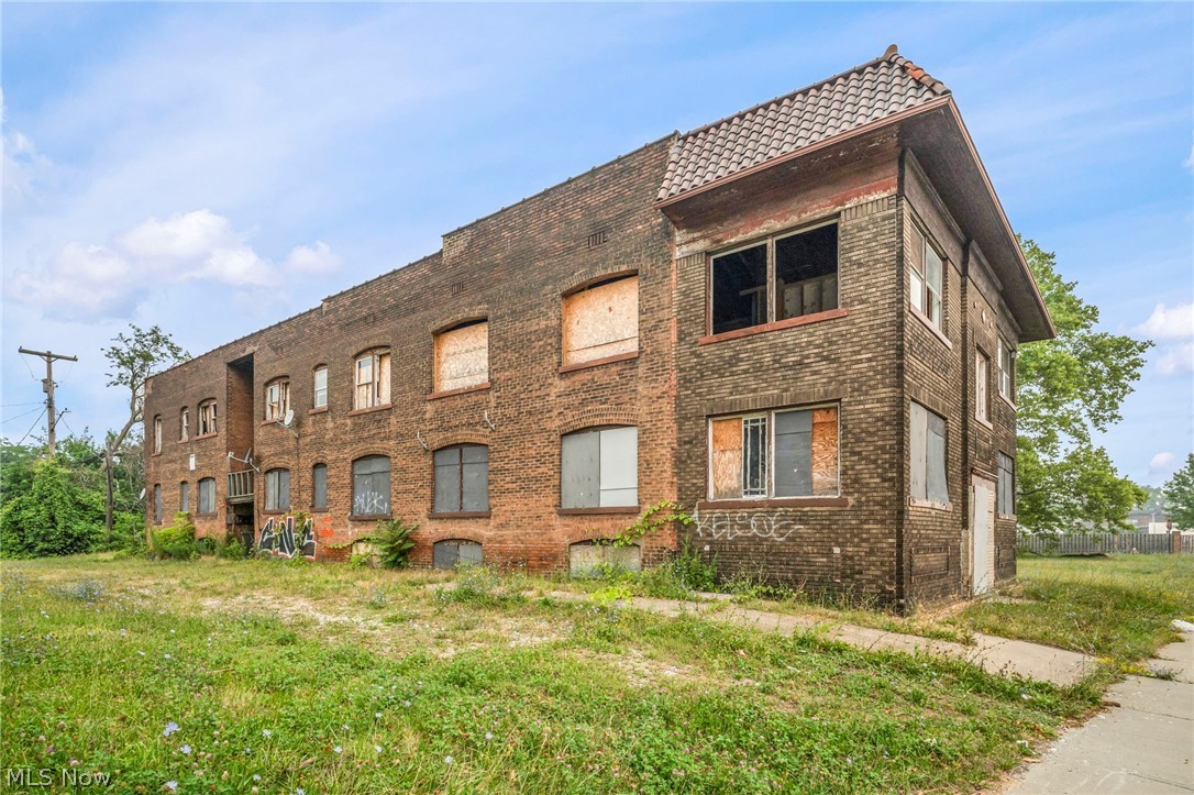 13515 Saint Clair Avenue Cleveland OH 44110