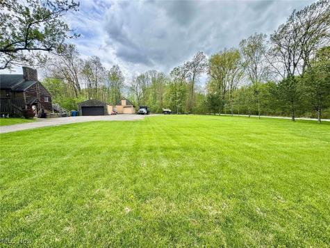 1134 E Turkeyfoot Lake Road Akron OH 44312