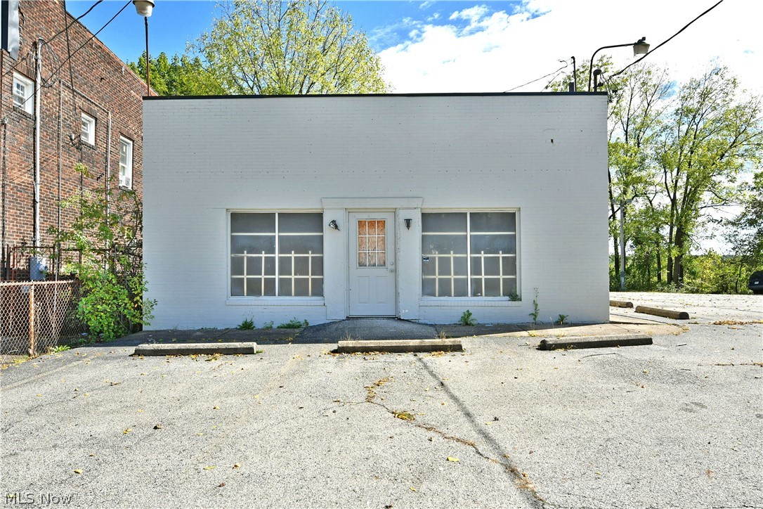 1535 Logan Avenue Youngstown OH 44505