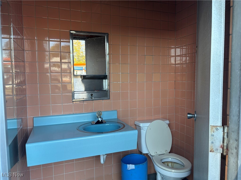 8085 Main Street Kinsman OH 44428