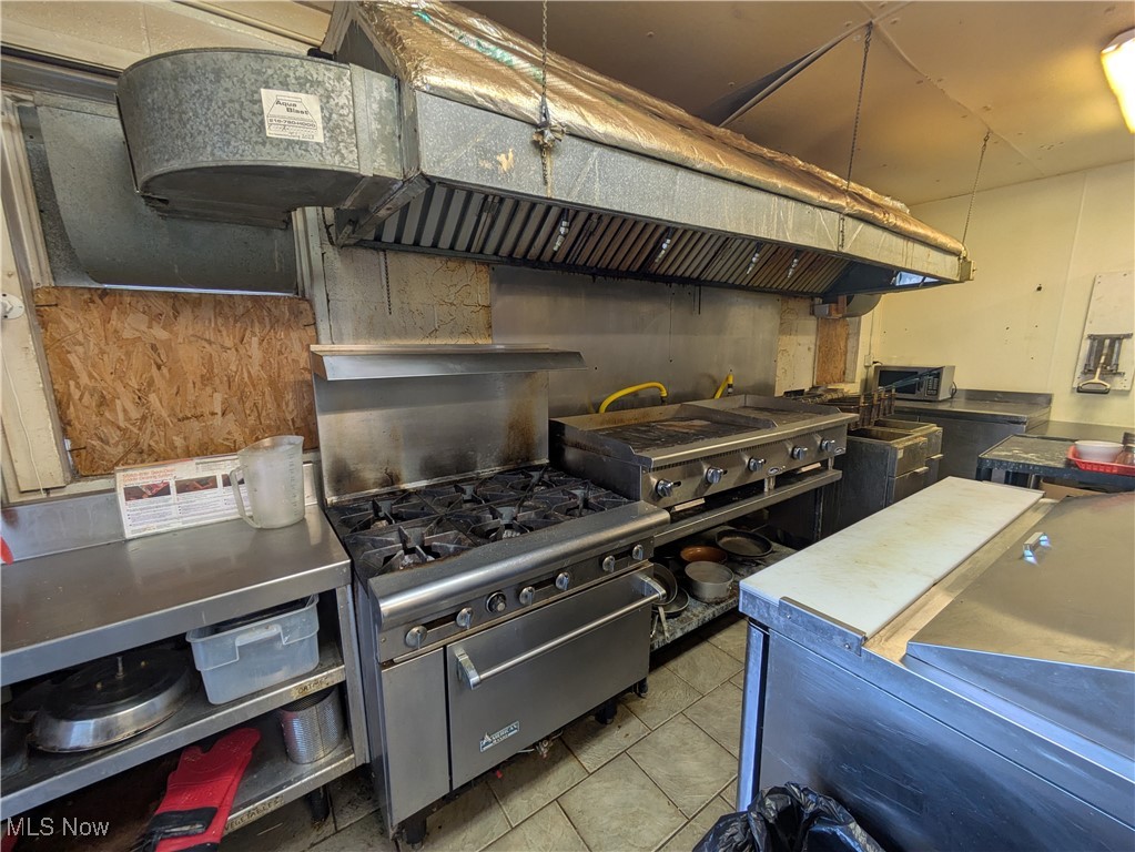 6497 State Route 85 Andover OH 44003