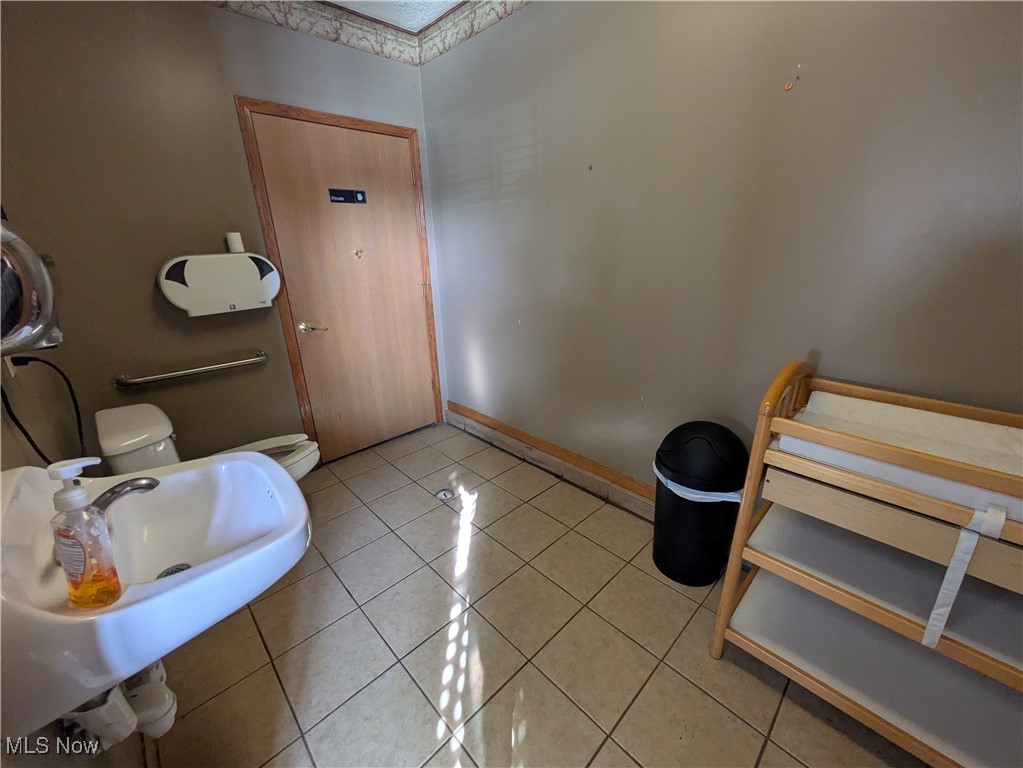 6497 State Route 85 Andover OH 44003