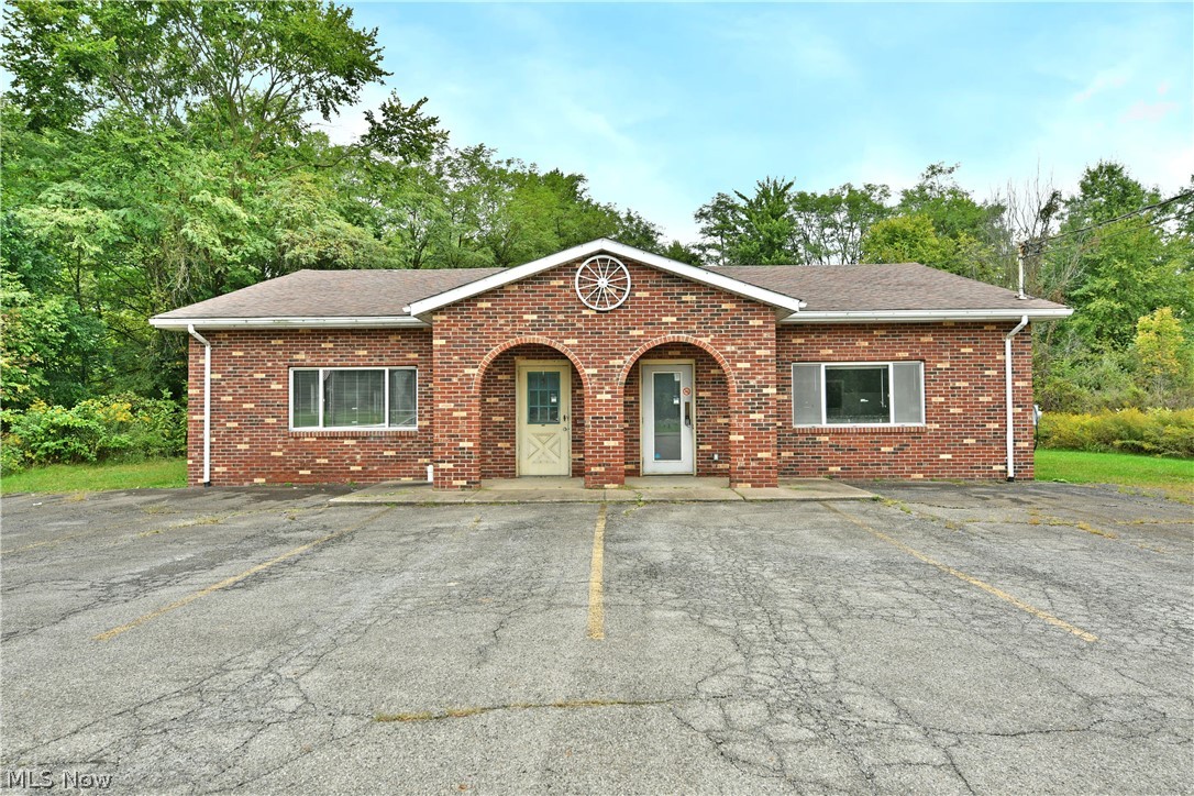 1500 Carson Salt Springs Road Warren OH 44481