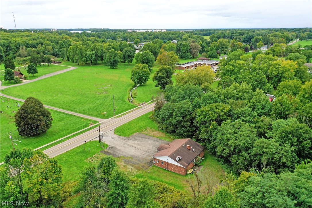 1500 Carson Salt Springs Road Warren OH 44481