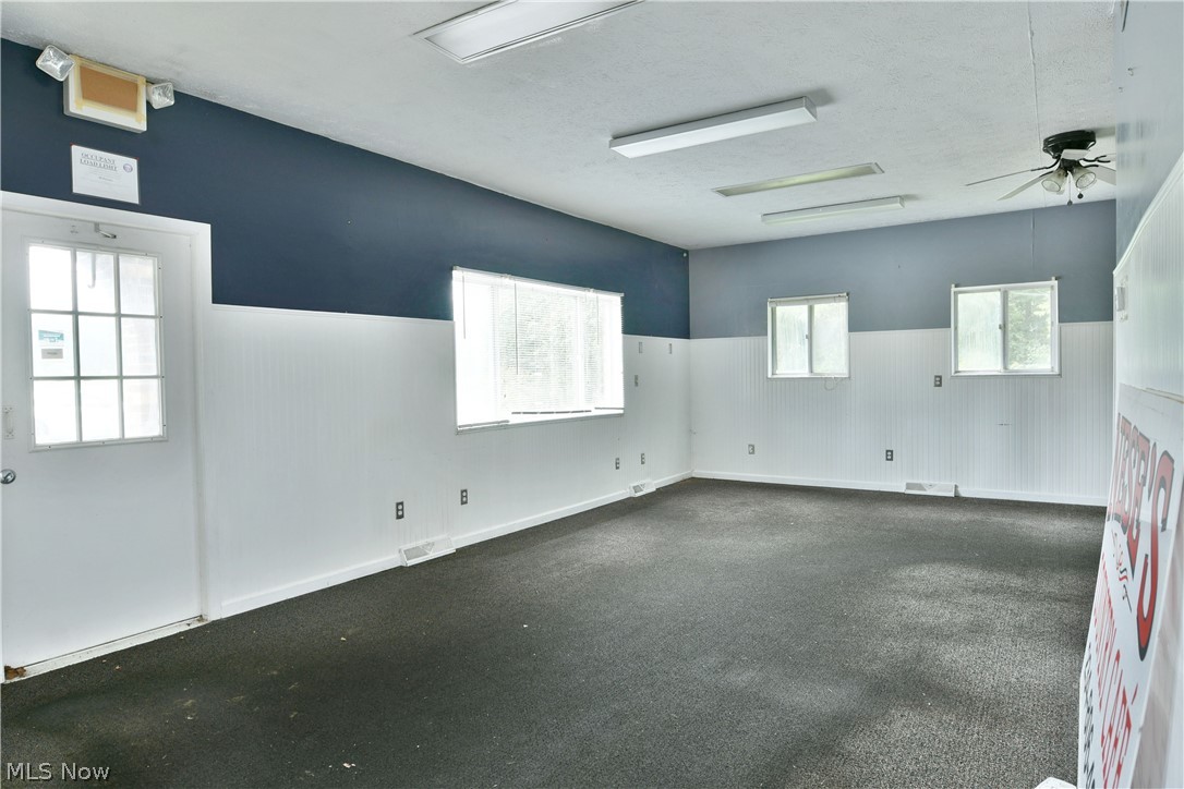 1500 Carson Salt Springs Road Warren OH 44481