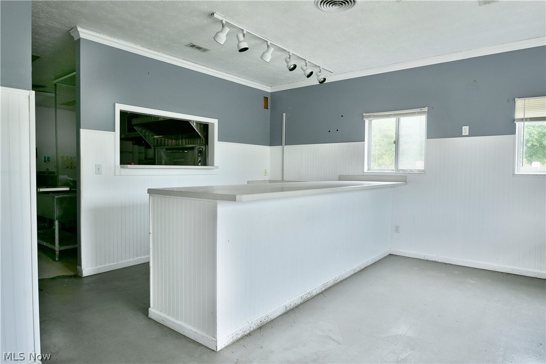 1500 Carson Salt Springs Road Warren OH 44481