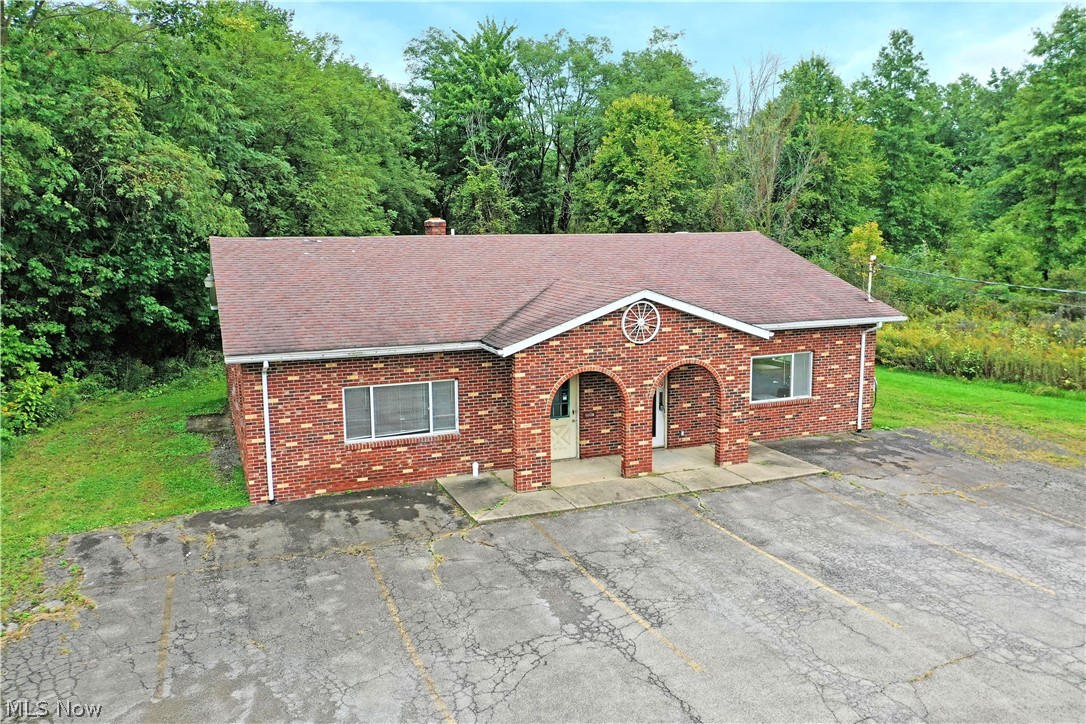 1500 Carson Salt Springs Road Warren OH 44481
