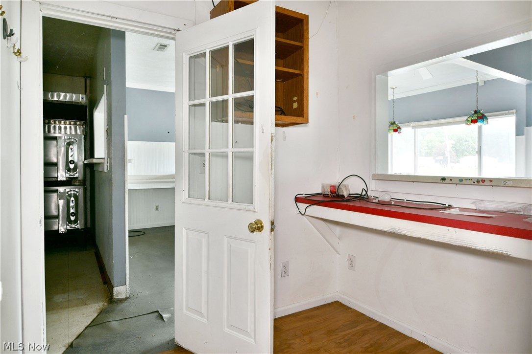 1500 Carson Salt Springs Road Warren OH 44481