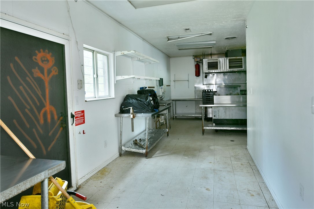1500 Carson Salt Springs Road Warren OH 44481