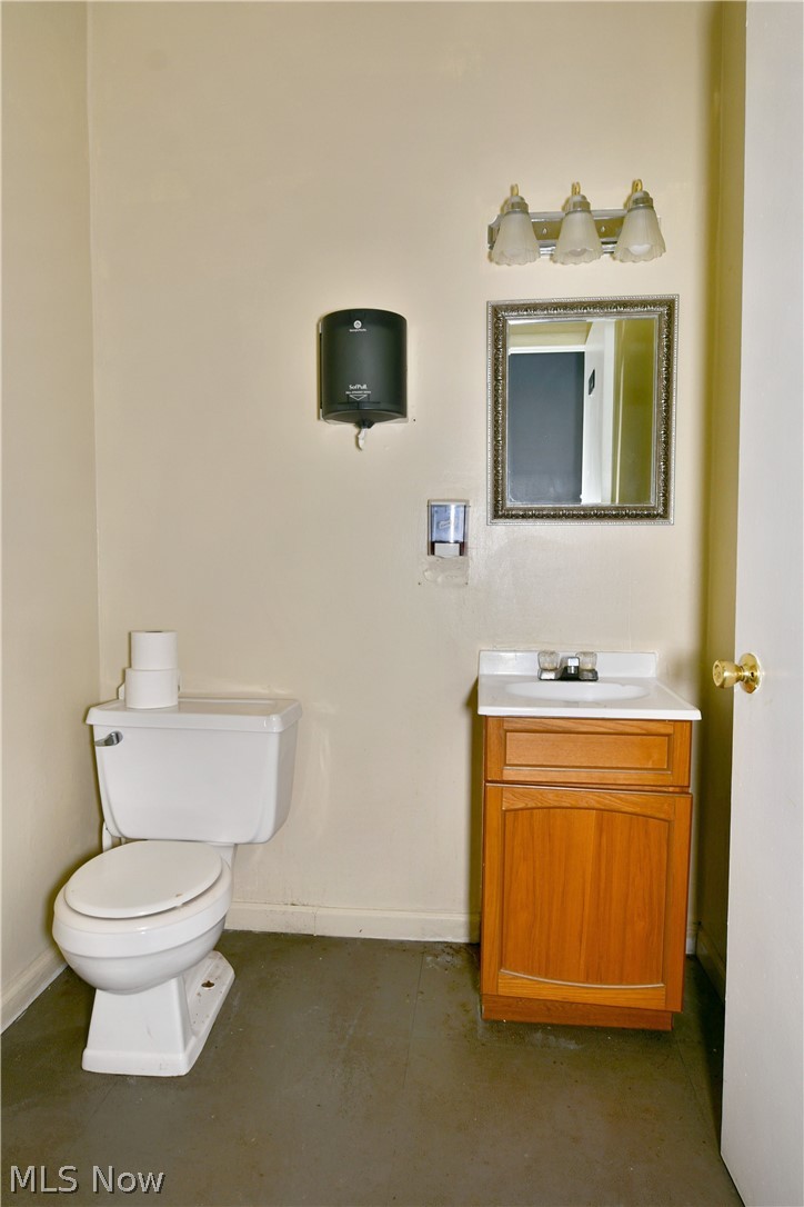 1500 Carson Salt Springs Road Warren OH 44481