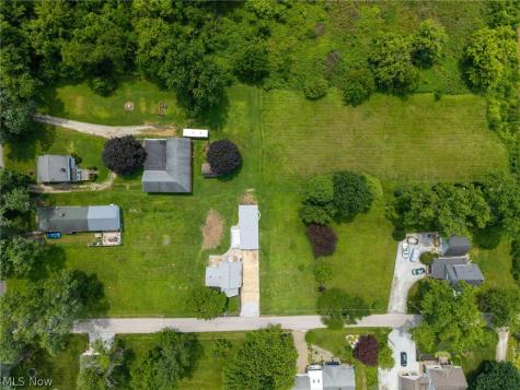 1740 Anton Street Akron OH 44320