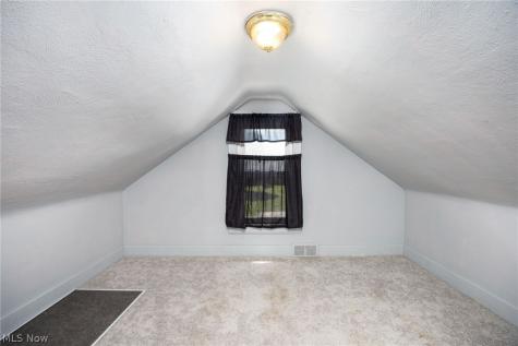 1740 Anton Street Akron OH 44320