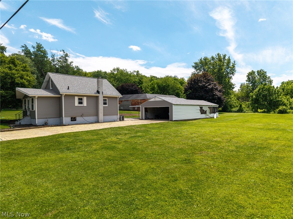 1740 Anton Street Akron OH 44320