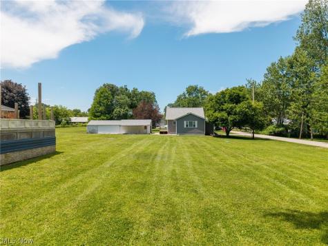 1740 Anton Street Akron OH 44320