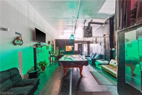 608 E 185th Euclid OH 44119