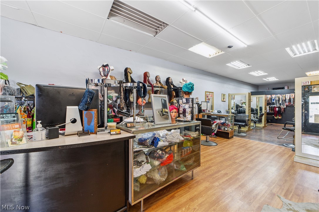 608 E 185th Cleveland OH 44119