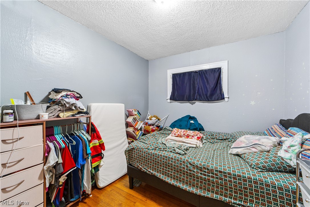 608 E 185th Cleveland OH 44119