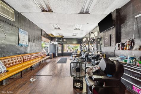 608 E 185th Euclid OH 44119