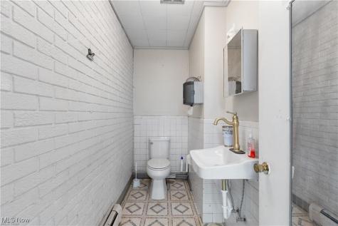 7000 Manchester Road Clinton OH 44216