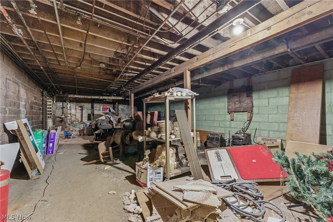 3013 Tuscarawas Street W Canton OH 44708