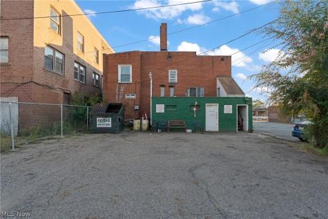 3013 Tuscarawas Street W Canton OH 44708