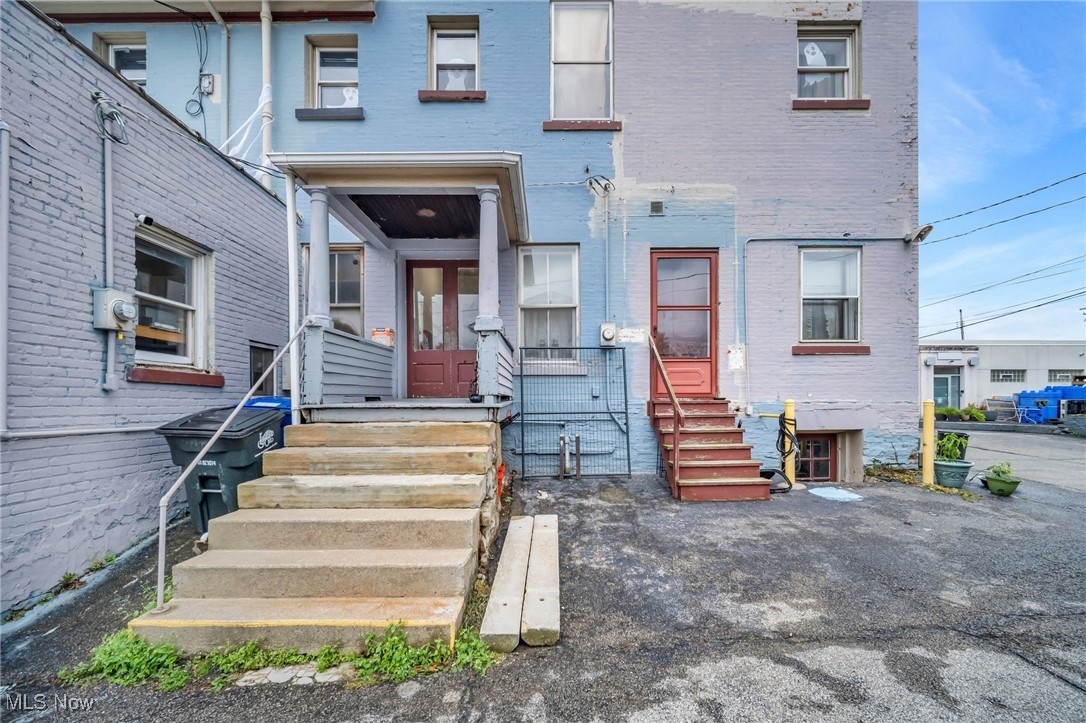 1386 Cranford Avenue Lakewood OH 44107