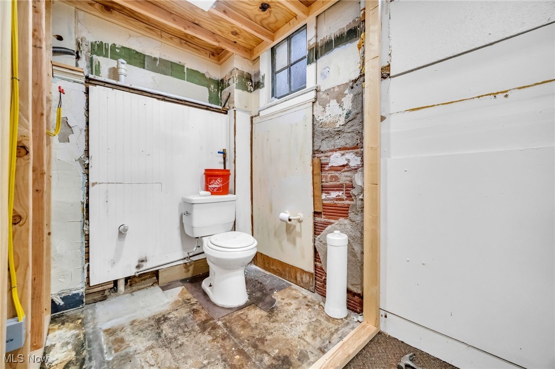 1386 Cranford Avenue Lakewood OH 44107